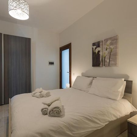 Sunny Penthouse Wterrace And Open Views Apartment St. Paul's Bay Ngoại thất bức ảnh