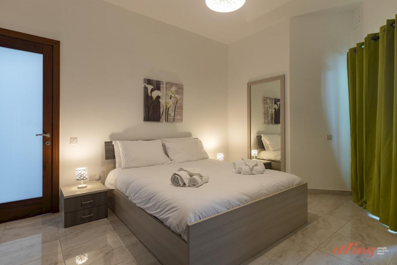 Sunny Penthouse Wterrace And Open Views Apartment St. Paul's Bay Ngoại thất bức ảnh